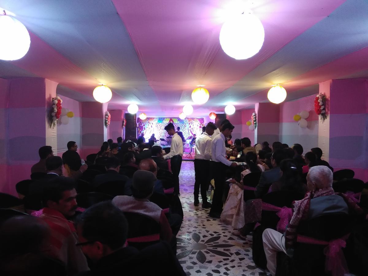 Hotel Welkin Residency Tezpur Екстер'єр фото