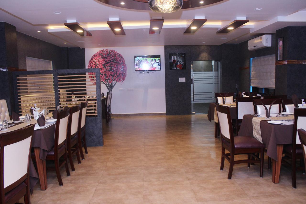 Hotel Welkin Residency Tezpur Екстер'єр фото