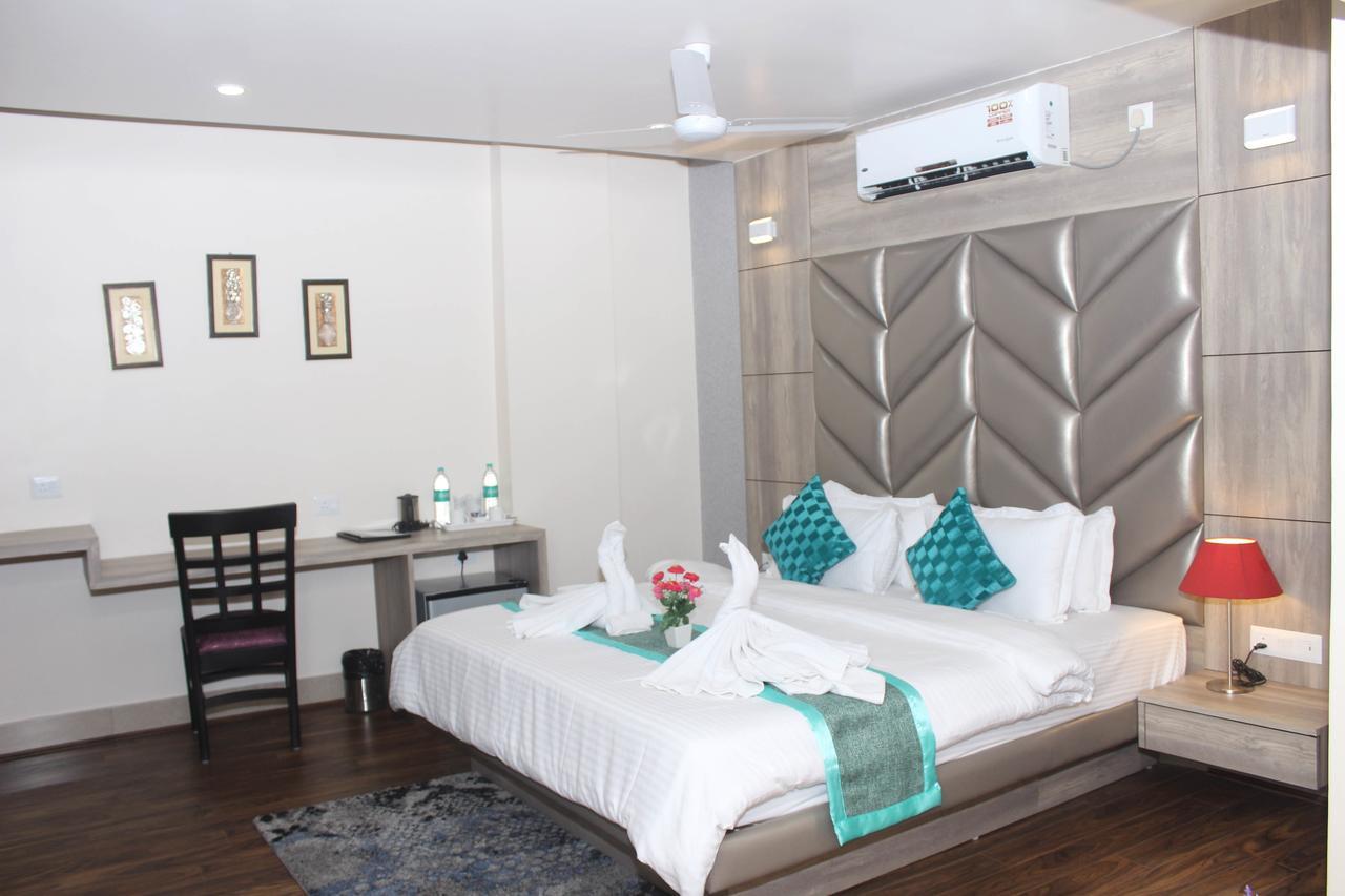 Hotel Welkin Residency Tezpur Екстер'єр фото